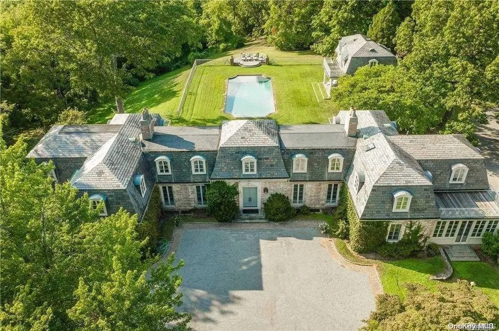 214 Cleft Road Mill Neck NY 11765
