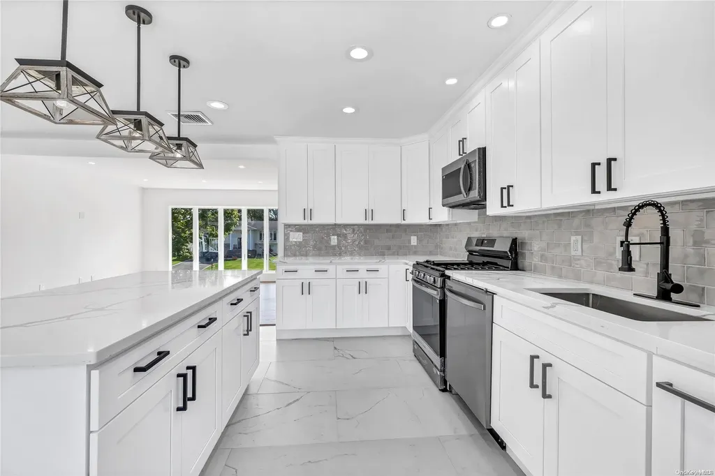 15 Bethal Lane Commack NY 11725