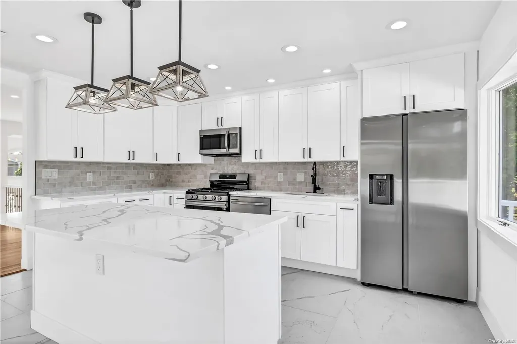 15 Bethal Lane Commack NY 11725