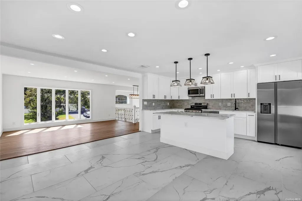 15 Bethal Lane Commack NY 11725