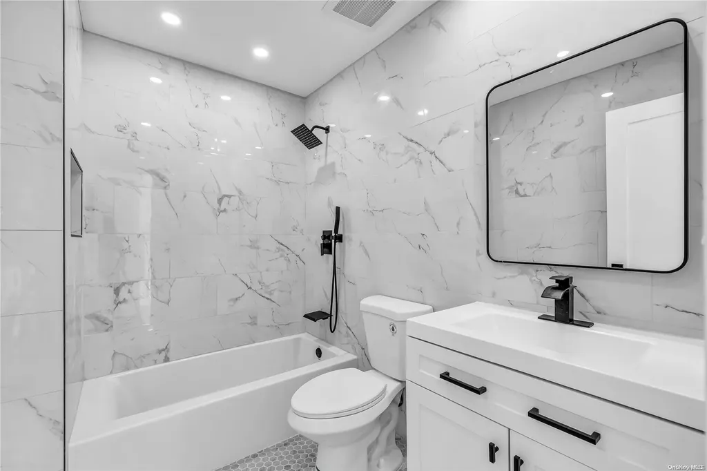 15 Bethal Lane Commack NY 11725