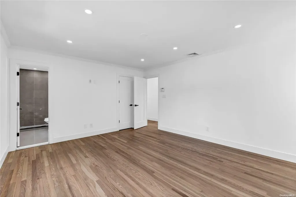 15 Bethal Lane Commack NY 11725