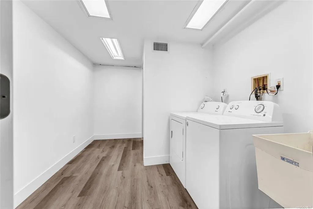 15 Bethal Lane Commack NY 11725
