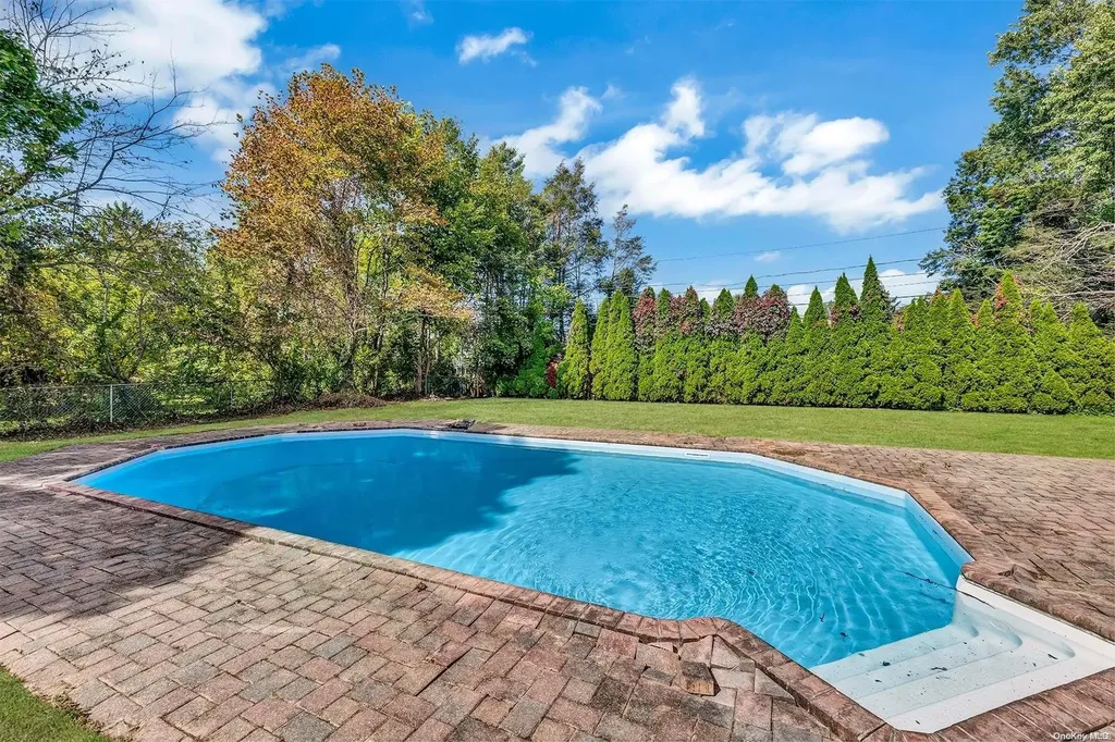 15 Bethal Lane Commack NY 11725
