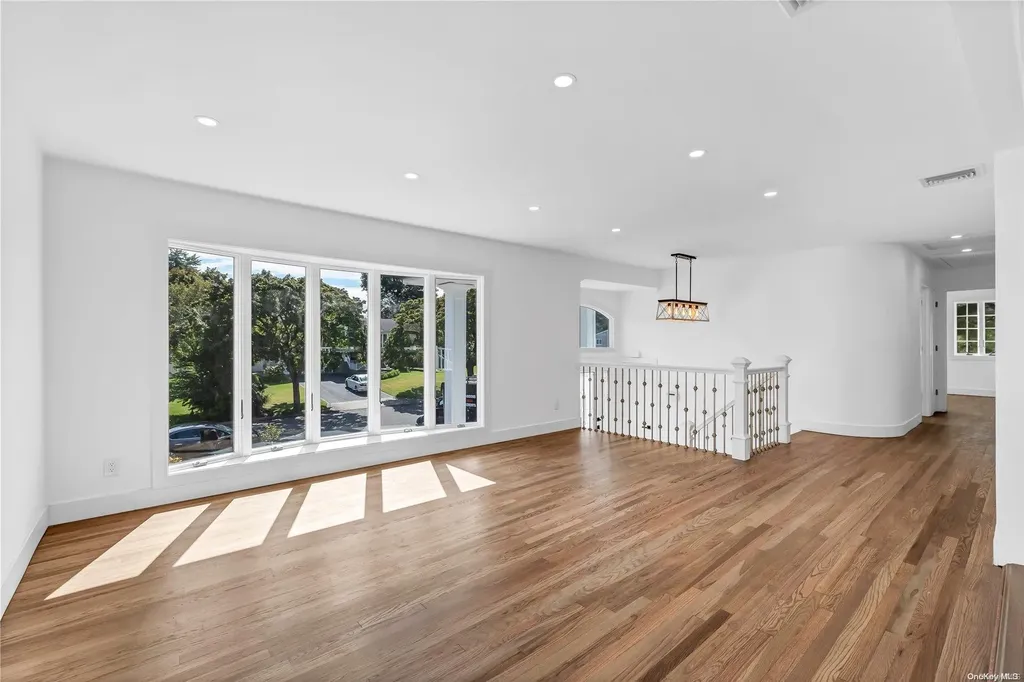 15 Bethal Lane Commack NY 11725
