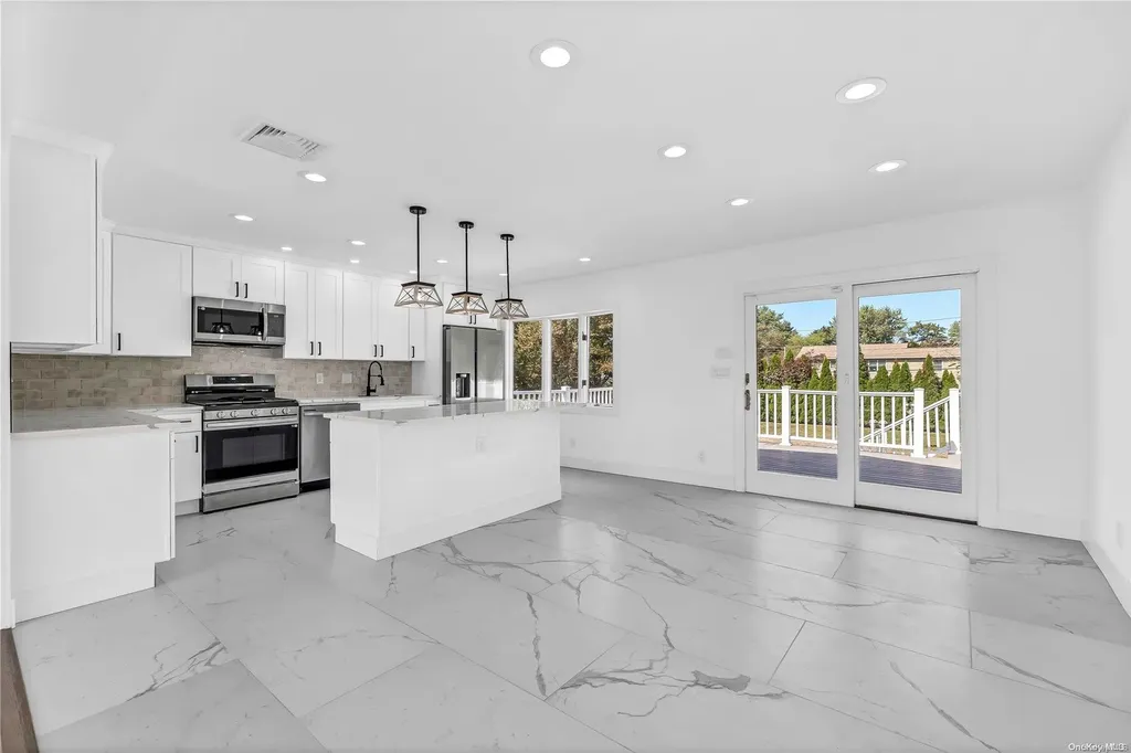 15 Bethal Lane Commack NY 11725