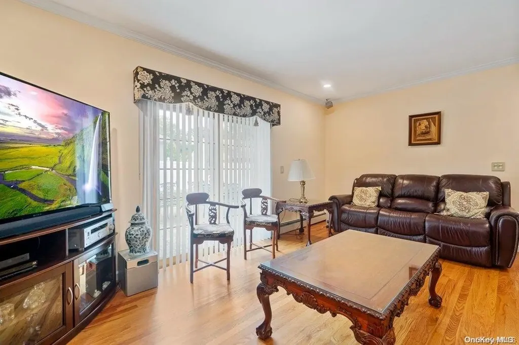 5 Albergo Lane Syosset NY 11791