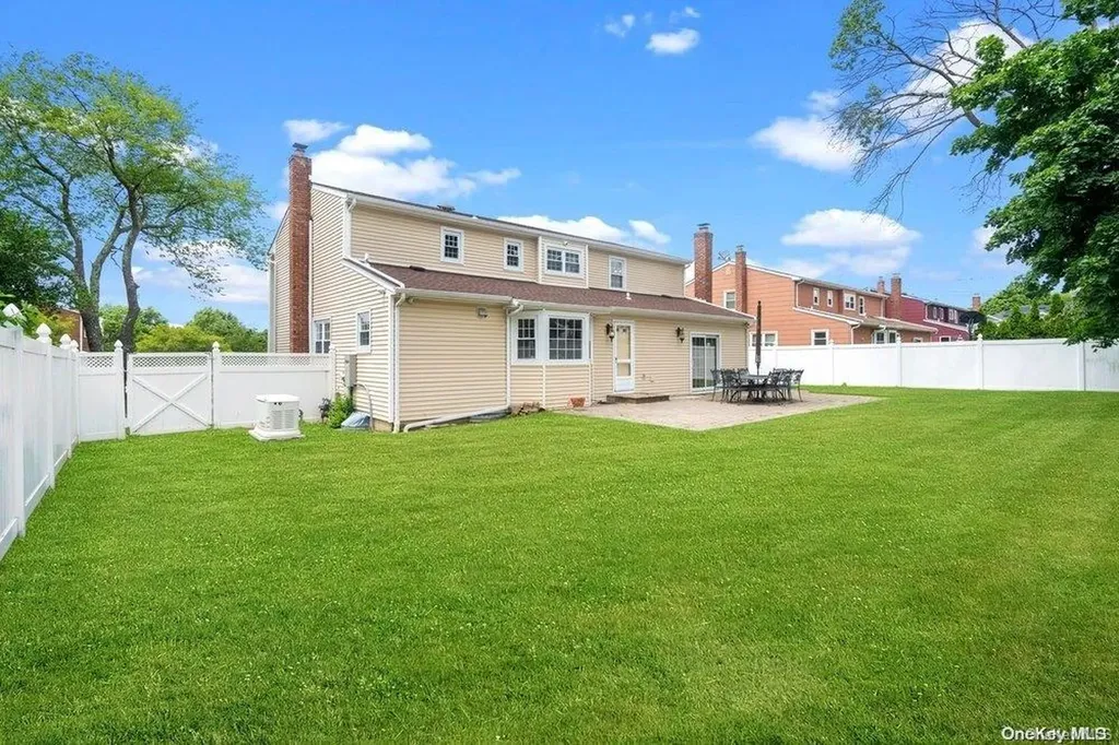 5 Albergo Lane Syosset NY 11791