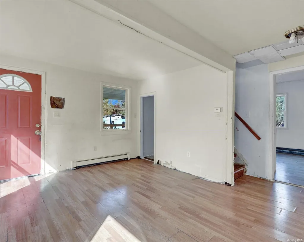 9 Harrison Place Bay Shore NY 11706