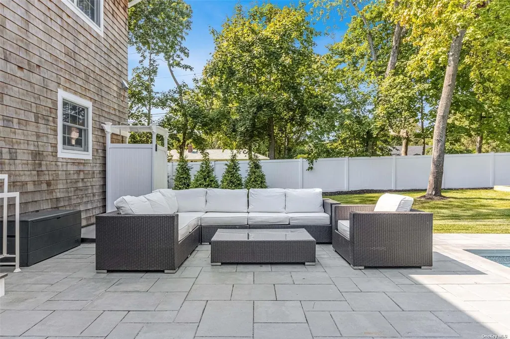 75 Clearview Avenue Southold NY 11971