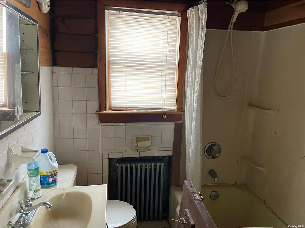14 Stone Boulevard Massapequa NY 11758