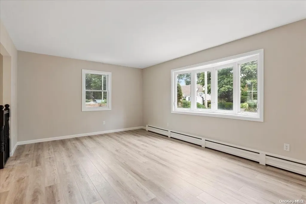 29 Columbo Drive Deer Park NY 11729