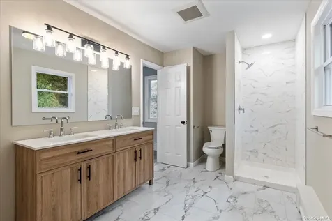 29 Columbo Drive Deer Park NY 11729