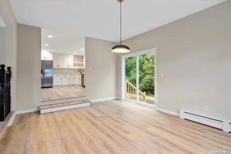 29 Columbo Drive Deer Park NY 11729