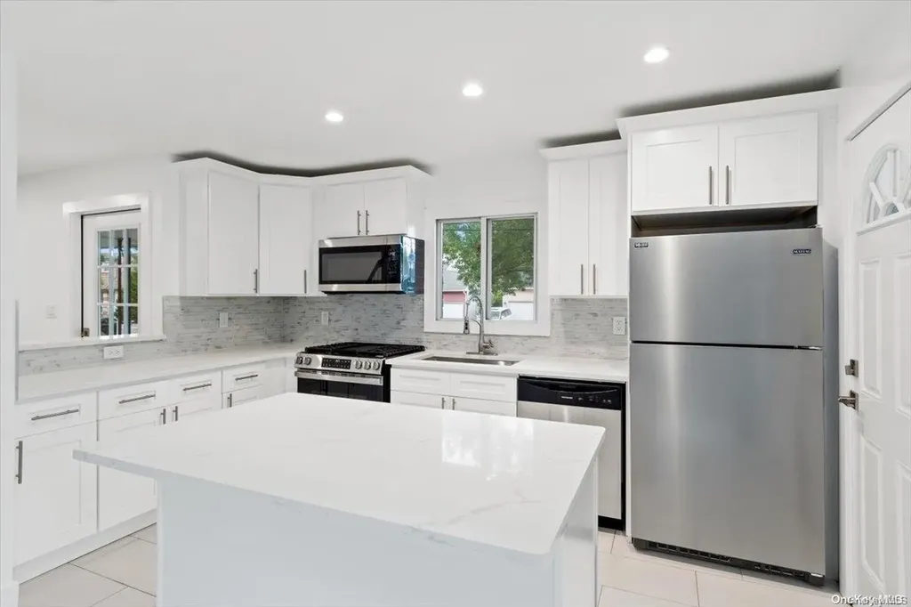 110 Maple Drive Amityville NY 11701