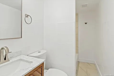 110 Maple Drive Amityville NY 11701