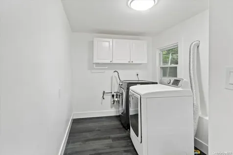 110 Maple Drive Amityville NY 11701