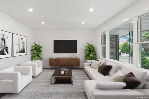 110 Maple Drive Amityville NY 11701