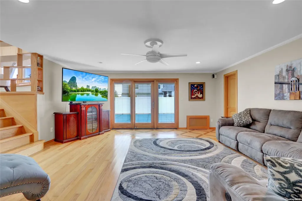 4030 Greentree Drive Oceanside NY 11572