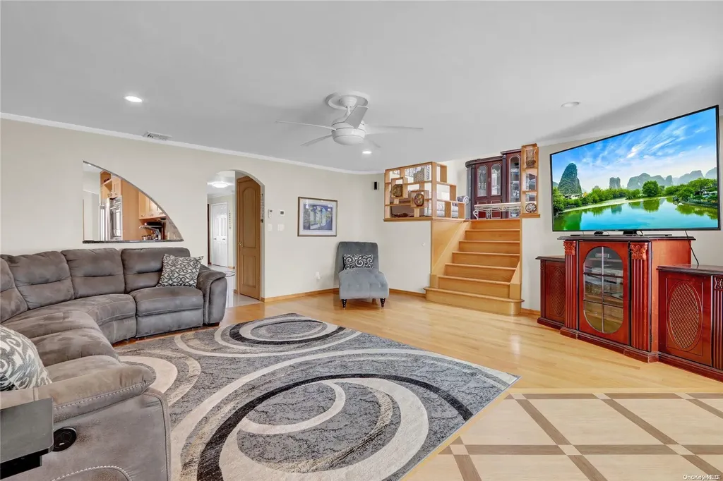 4030 Greentree Drive Oceanside NY 11572