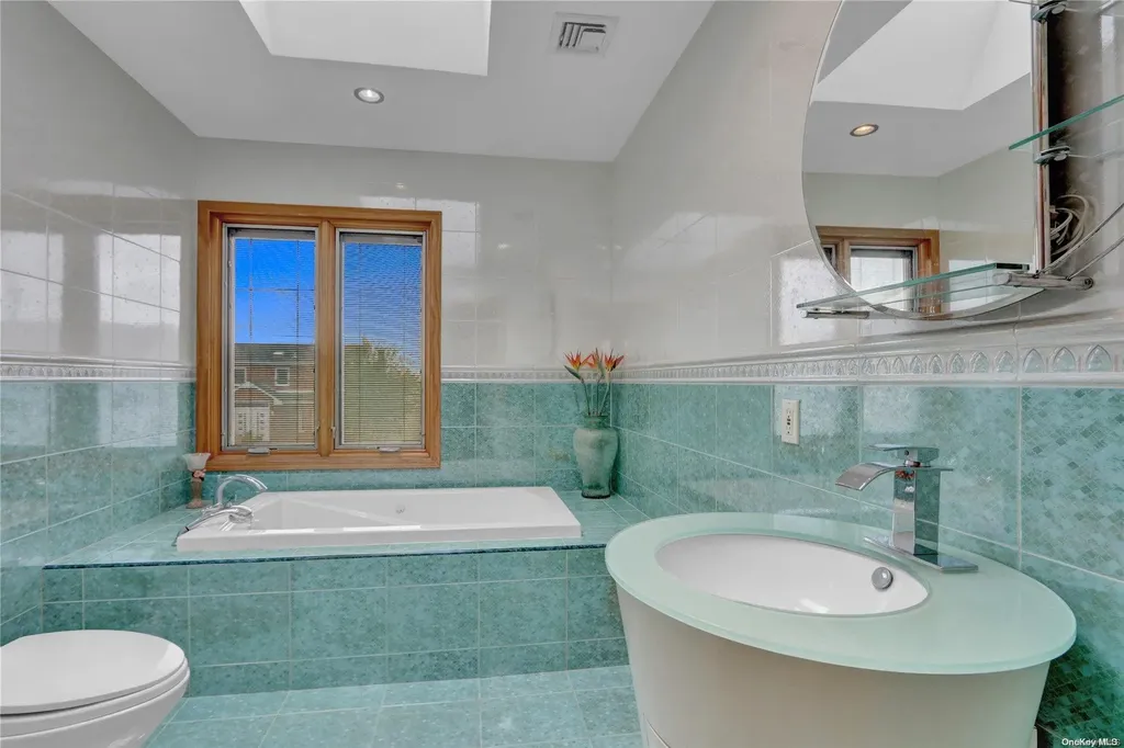 4030 Greentree Drive Oceanside NY 11572