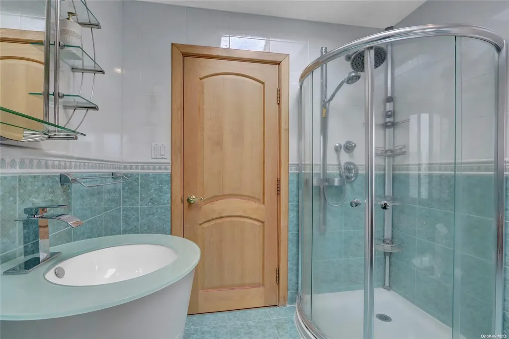 4030 Greentree Drive Oceanside NY 11572