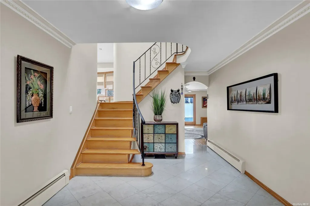4030 Greentree Drive Oceanside NY 11572