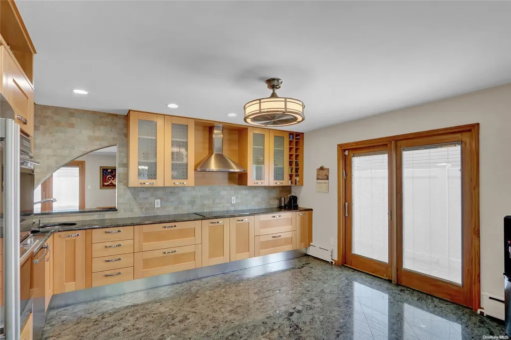 4030 Greentree Drive Oceanside NY 11572