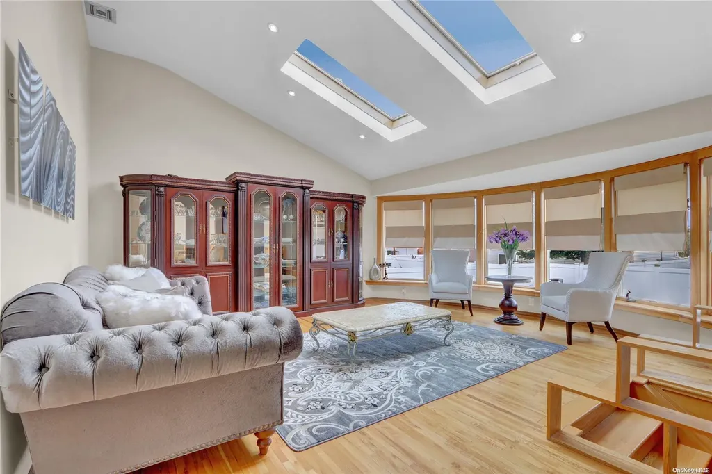 4030 Greentree Drive Oceanside NY 11572