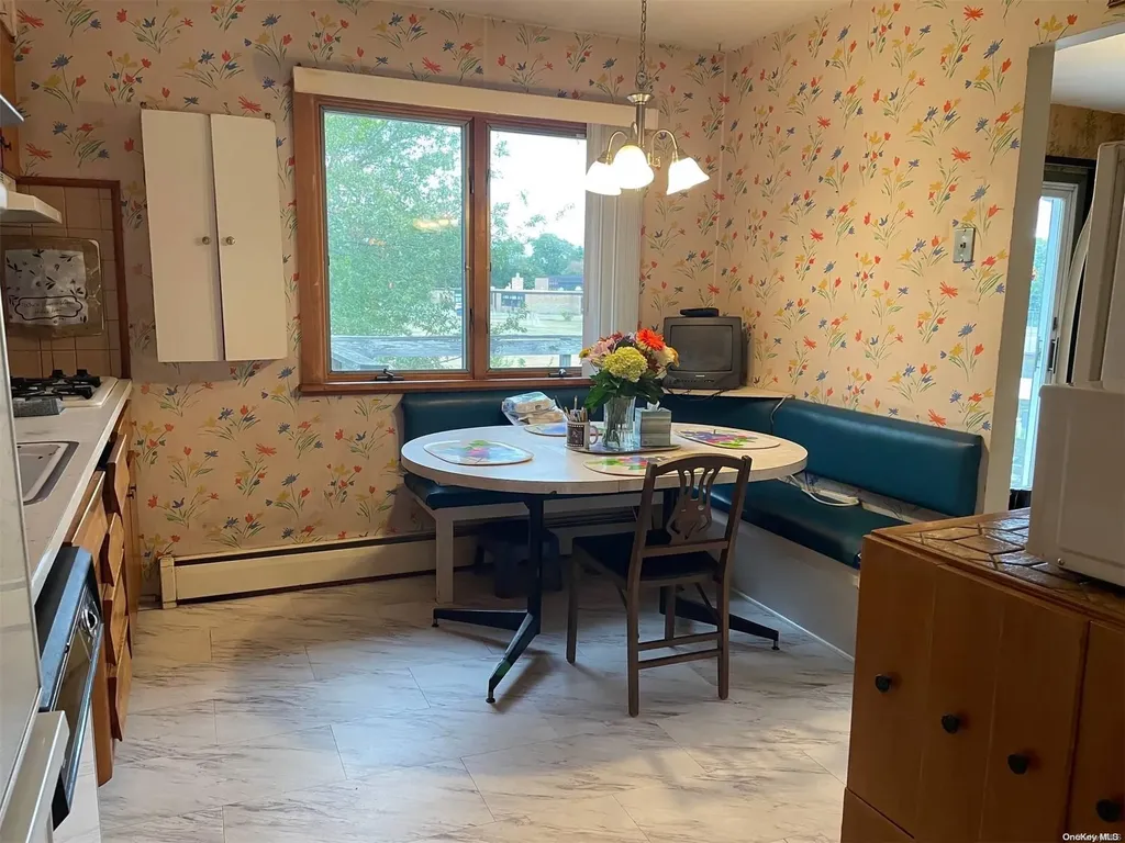 12 Karen Place Commack NY 11725