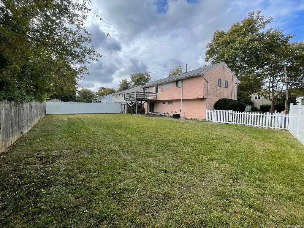 12 Karen Place Commack NY 11725