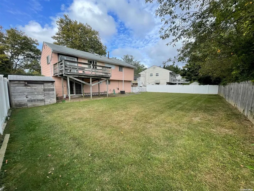 12 Karen Place Commack NY 11725