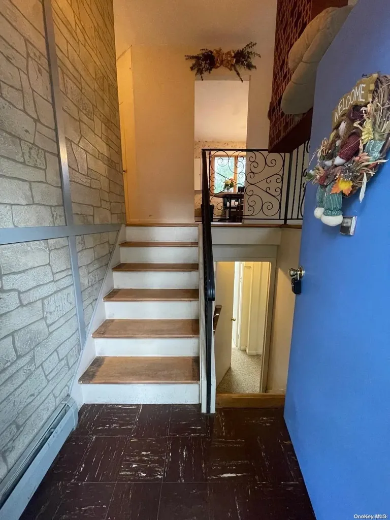 12 Karen Place Commack NY 11725