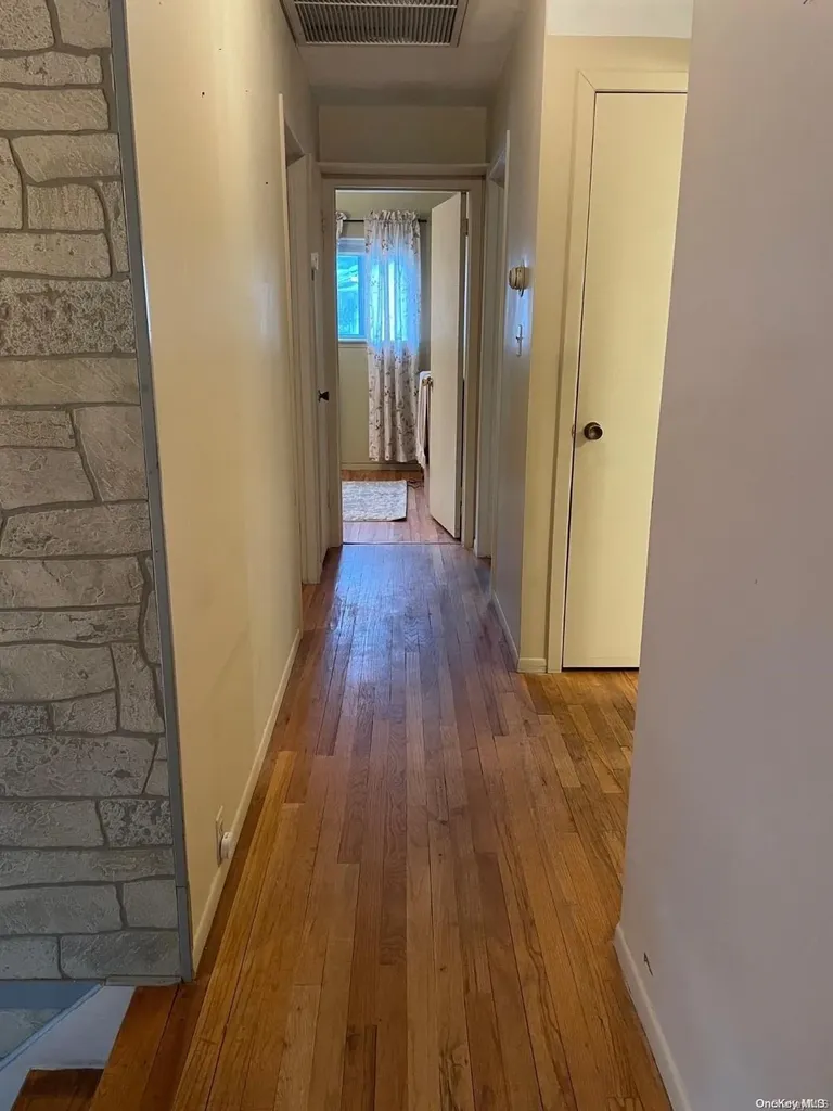 12 Karen Place Commack NY 11725