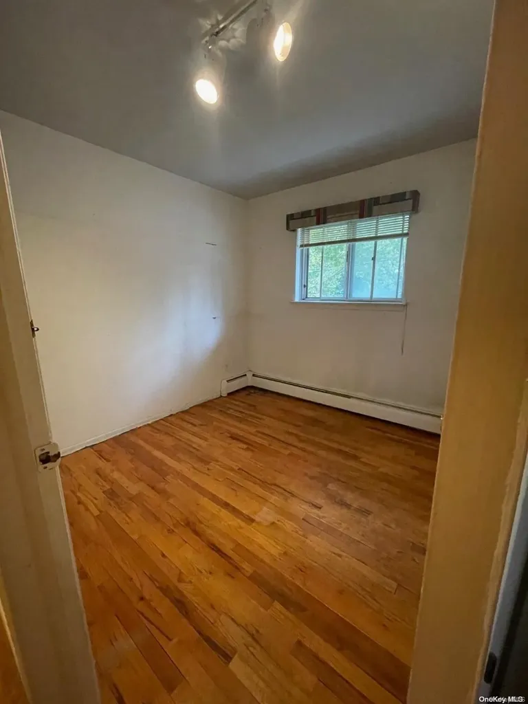 12 Karen Place Commack NY 11725