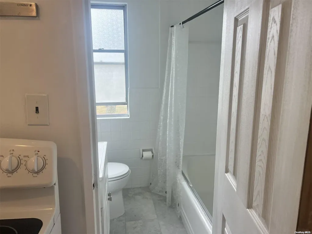 53 Rutland Road West Babylon NY 11704