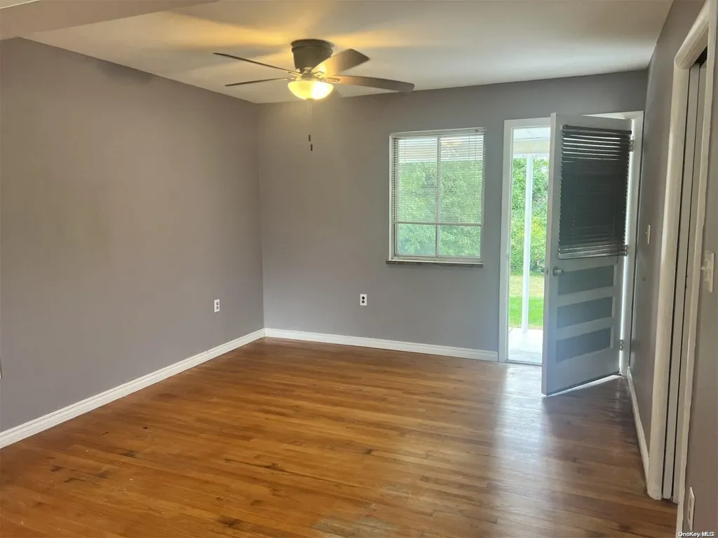 53 Rutland Road West Babylon NY 11704