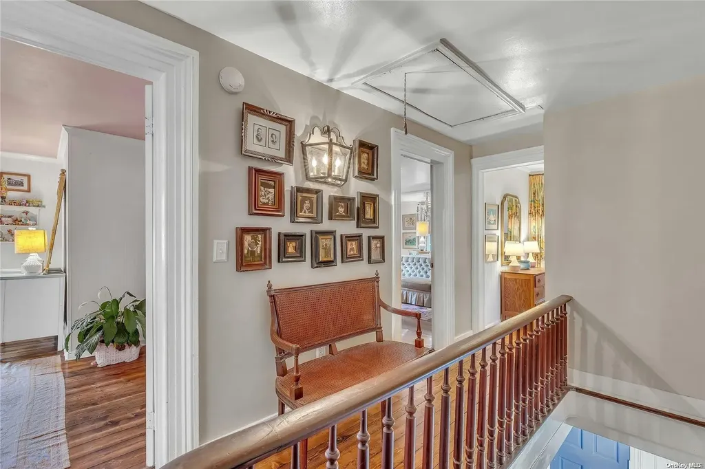 10 Maple Street Islip NY 11751