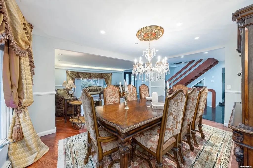 3476 E Bay Court Merrick NY 11566