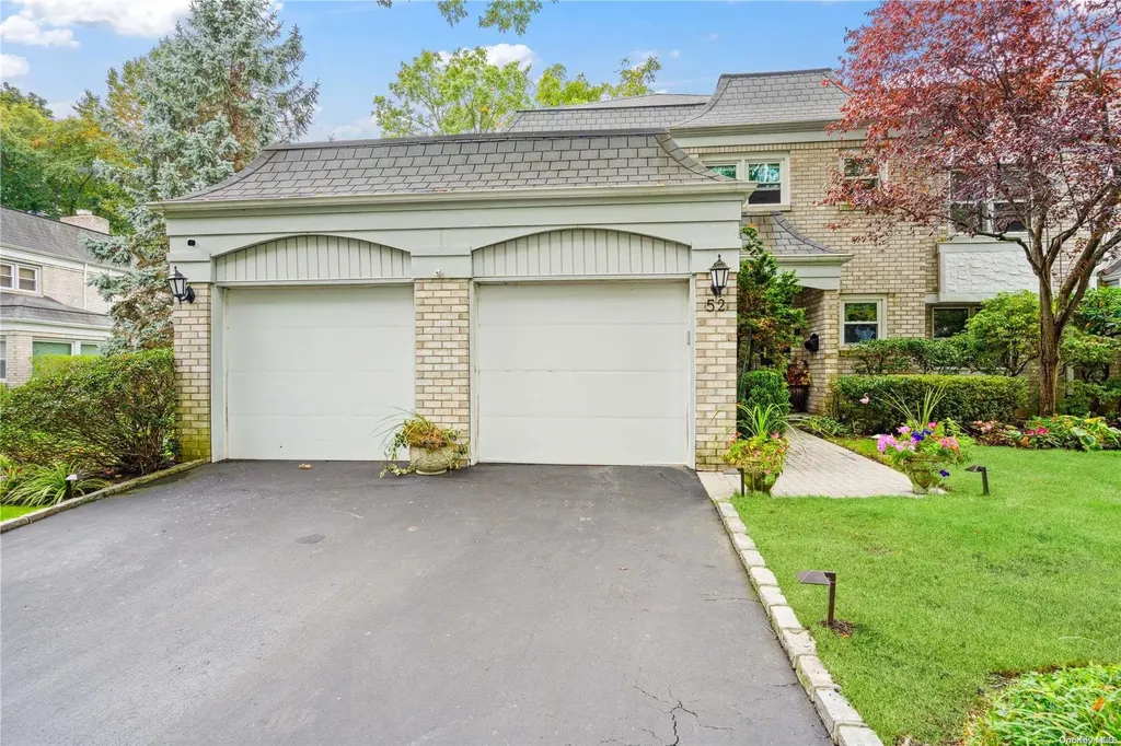52 Fairway Drive Manhasset NY 11030