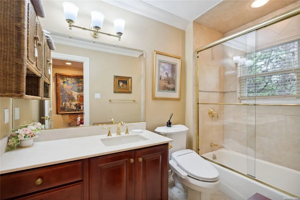 52 Fairway Drive Manhasset NY 11030