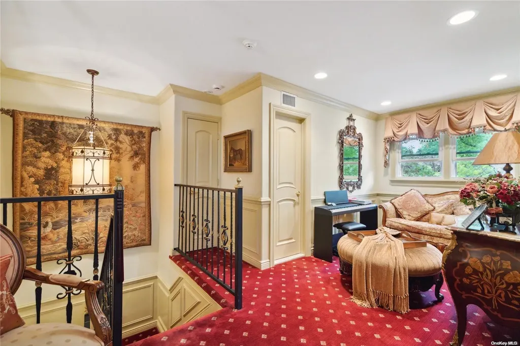 52 Fairway Drive Manhasset NY 11030