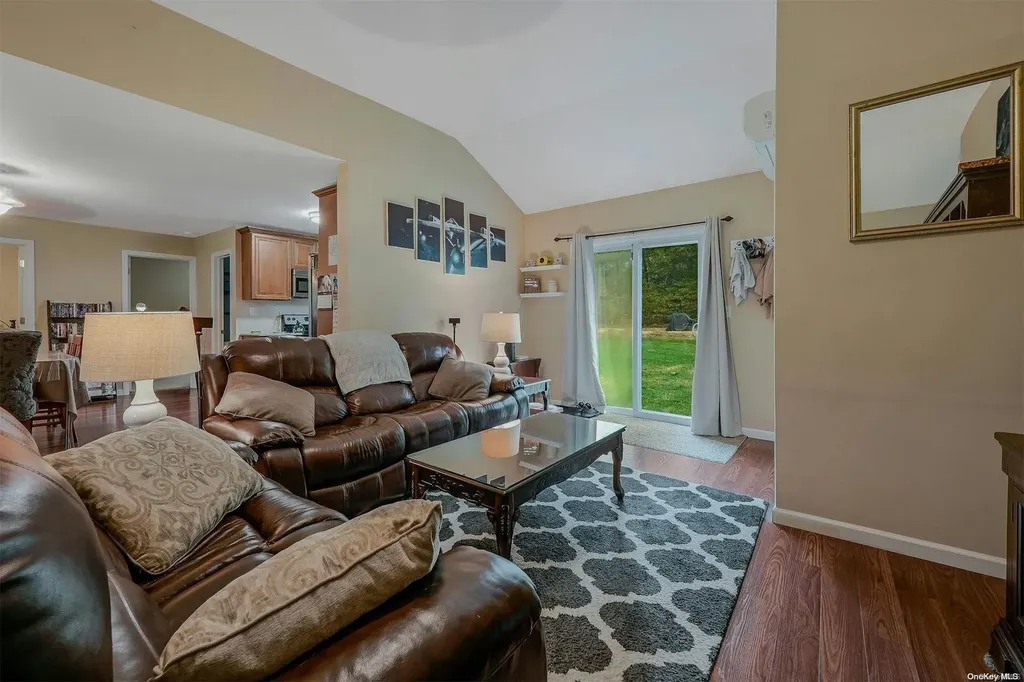 57 W End Avenue Shirley NY 11967