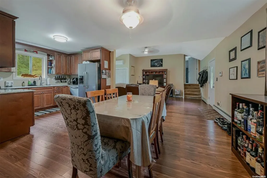 57 W End Avenue Shirley NY 11967