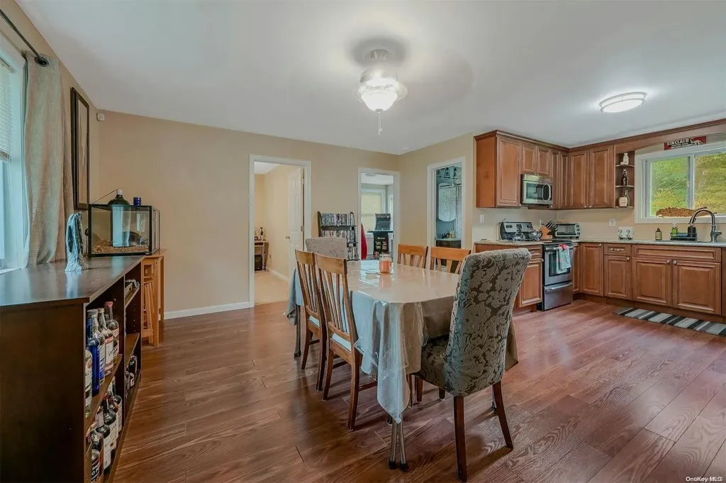 57 W End Avenue Shirley NY 11967