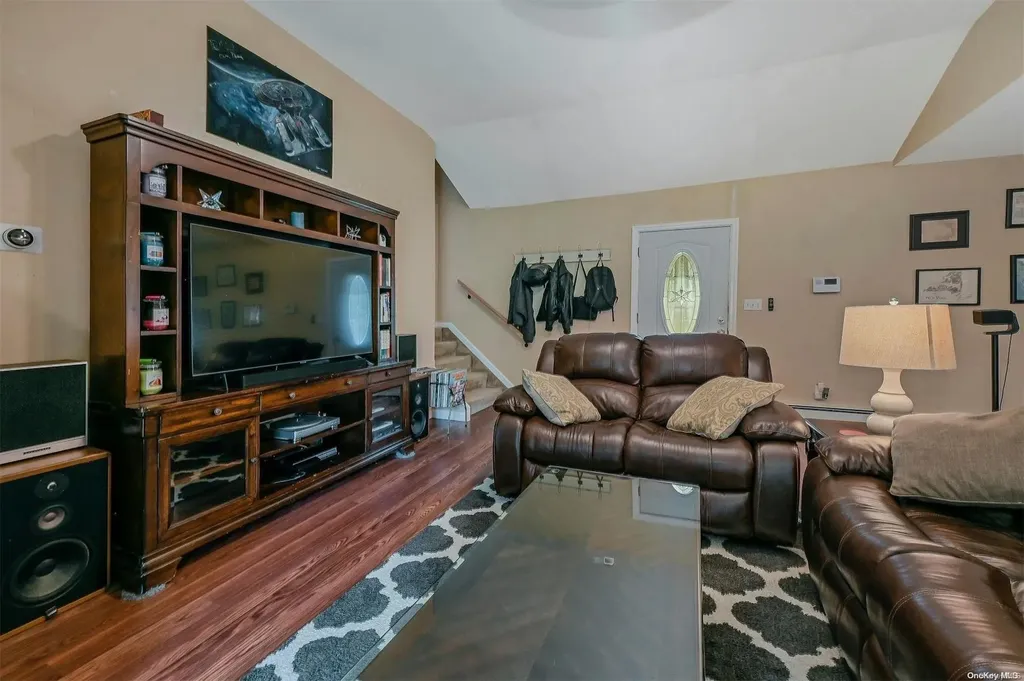 57 W End Avenue Shirley NY 11967