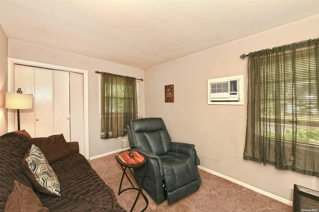 71 Parkway Drive N Commack NY 11725