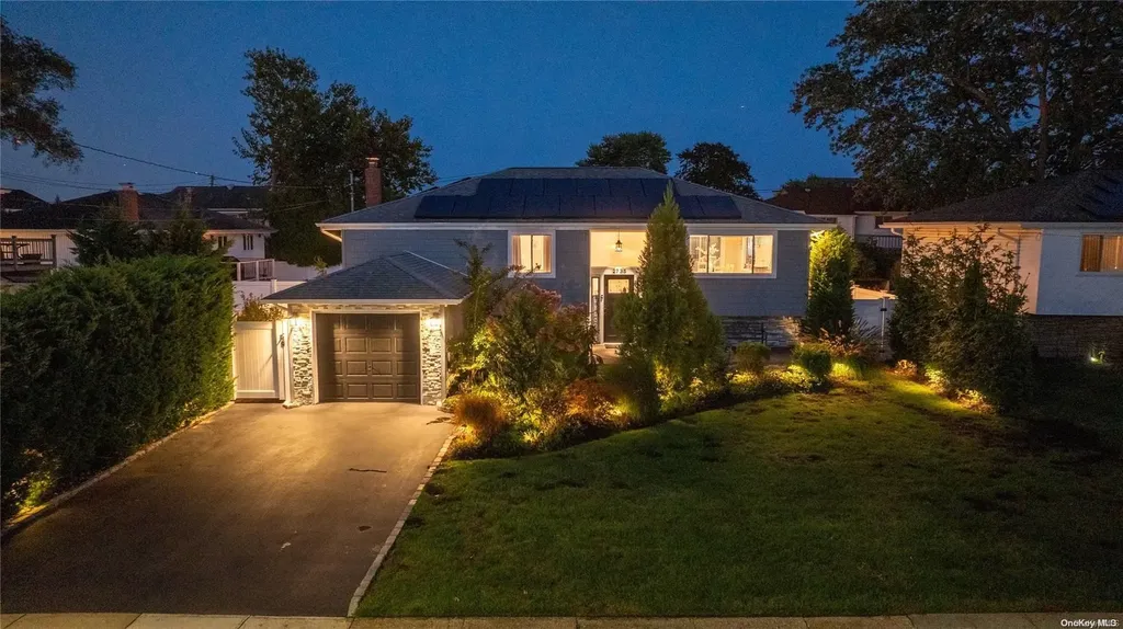 2735 Len Drive Bellmore NY 11710