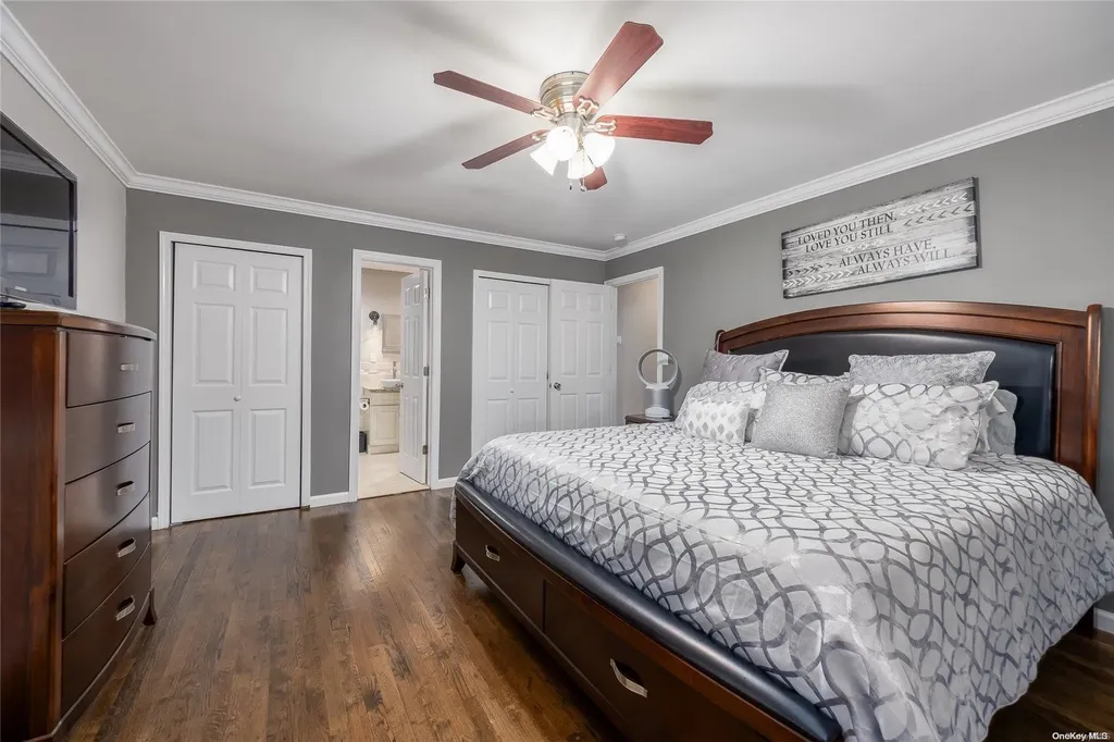 2735 Len Drive Bellmore NY 11710