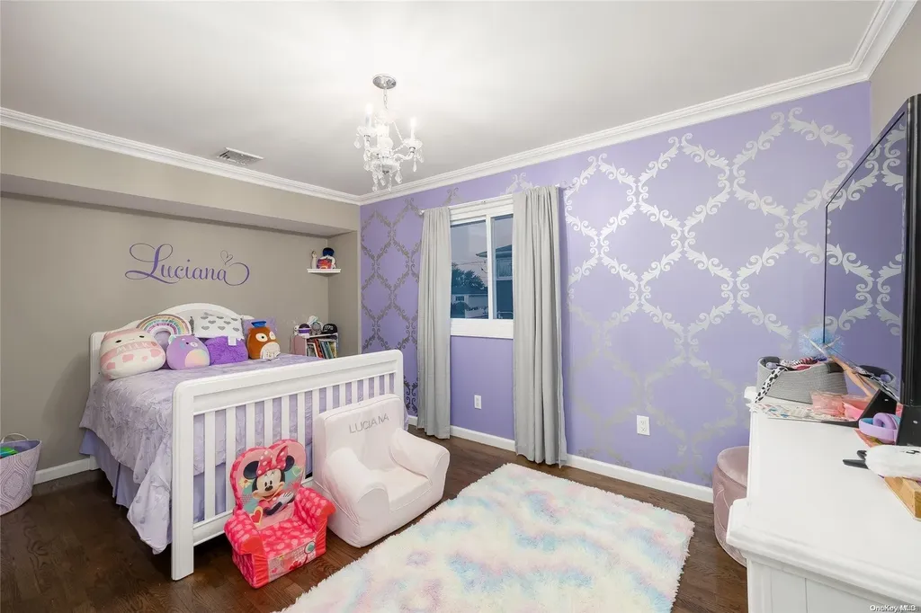 2735 Len Drive Bellmore NY 11710